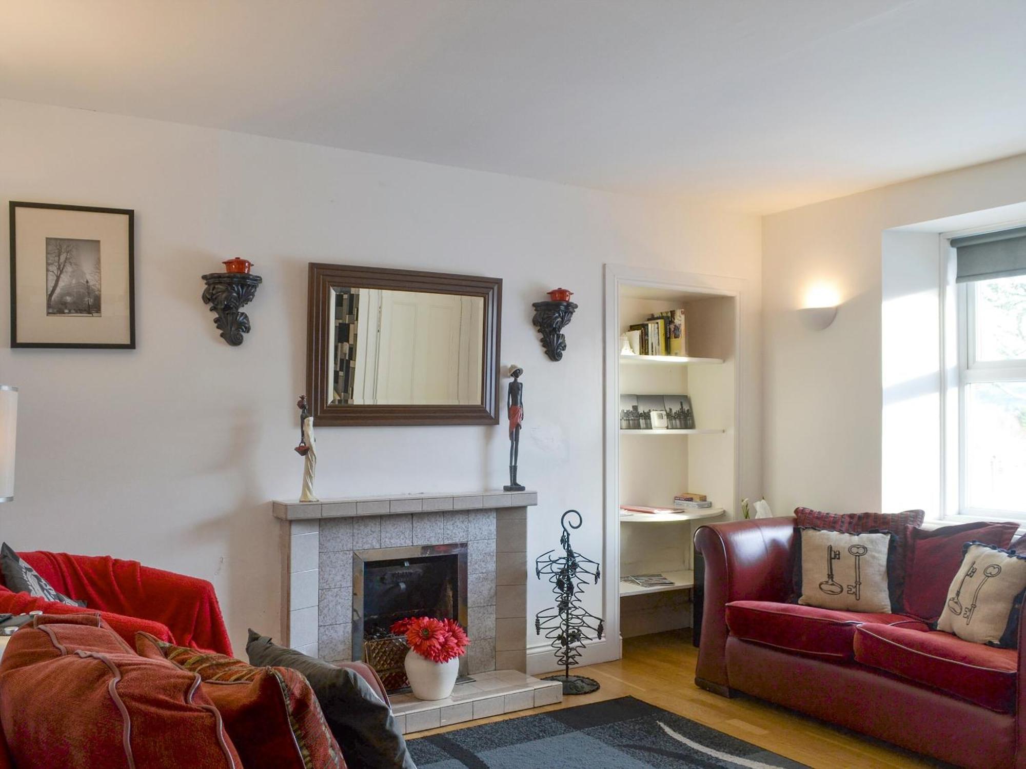 Belladrum Checkers Cottage - Beaufort Estate מראה חיצוני תמונה