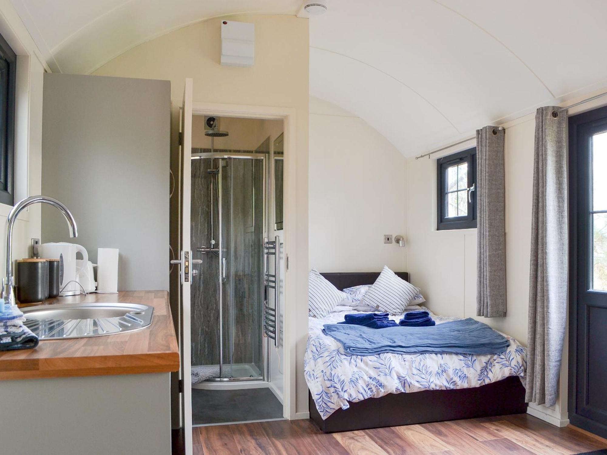 Belladrum Checkers Cottage - Beaufort Estate מראה חיצוני תמונה