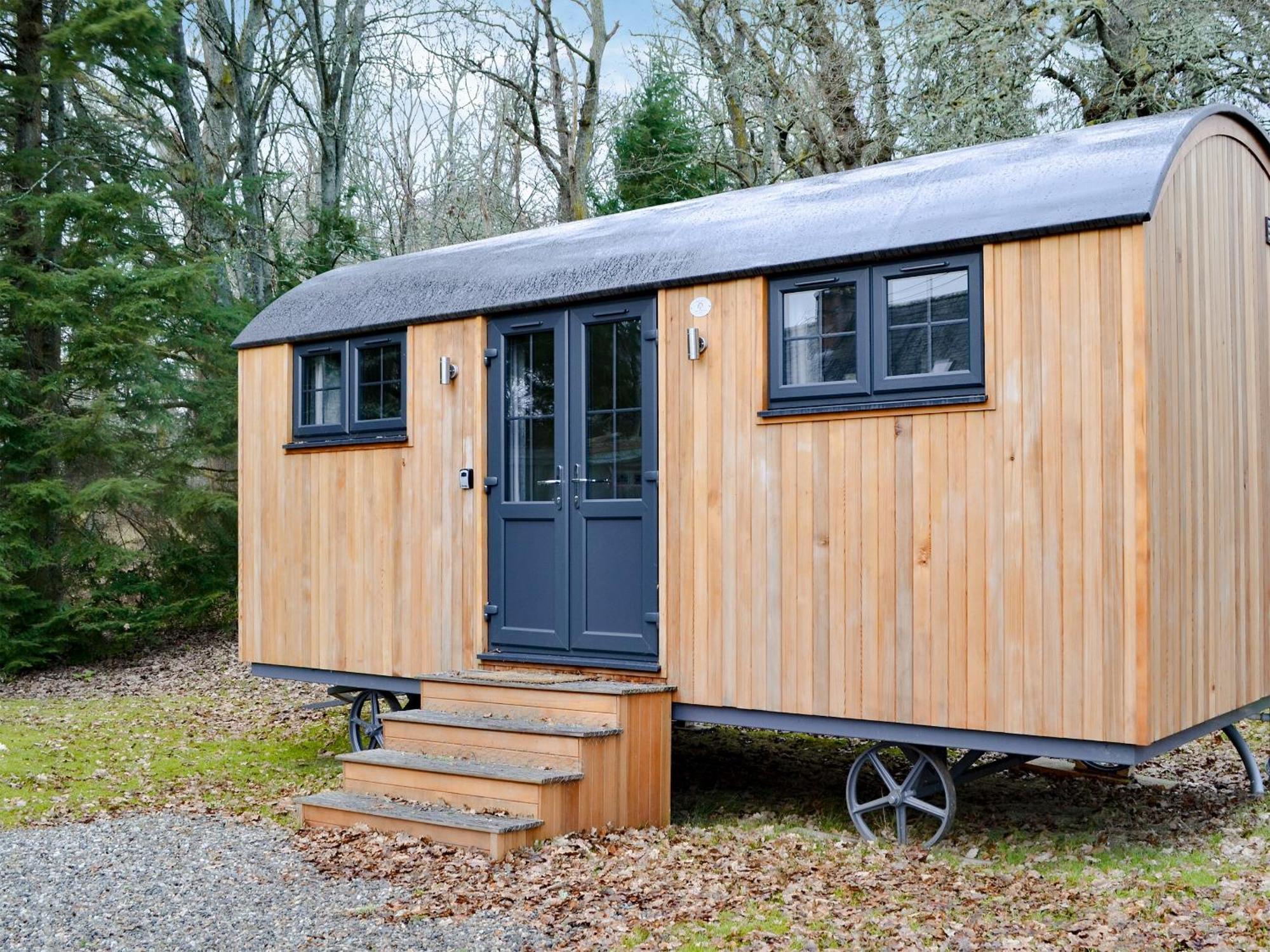 Belladrum Checkers Cottage - Beaufort Estate מראה חיצוני תמונה