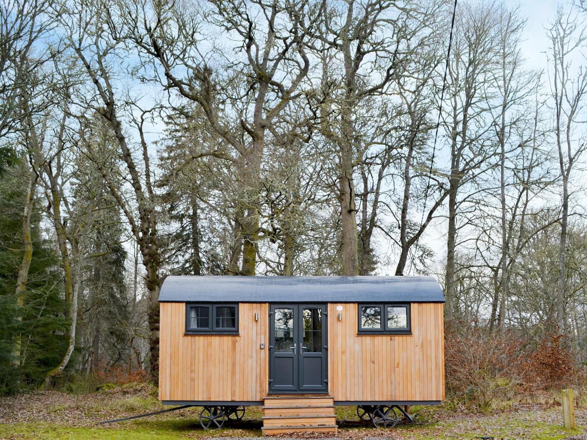 Belladrum Checkers Cottage - Beaufort Estate מראה חיצוני תמונה